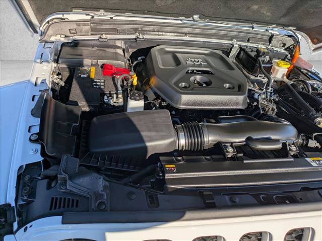 Used 2023 Jeep Wrangler Sahara w/ Cold Weather Group image 21