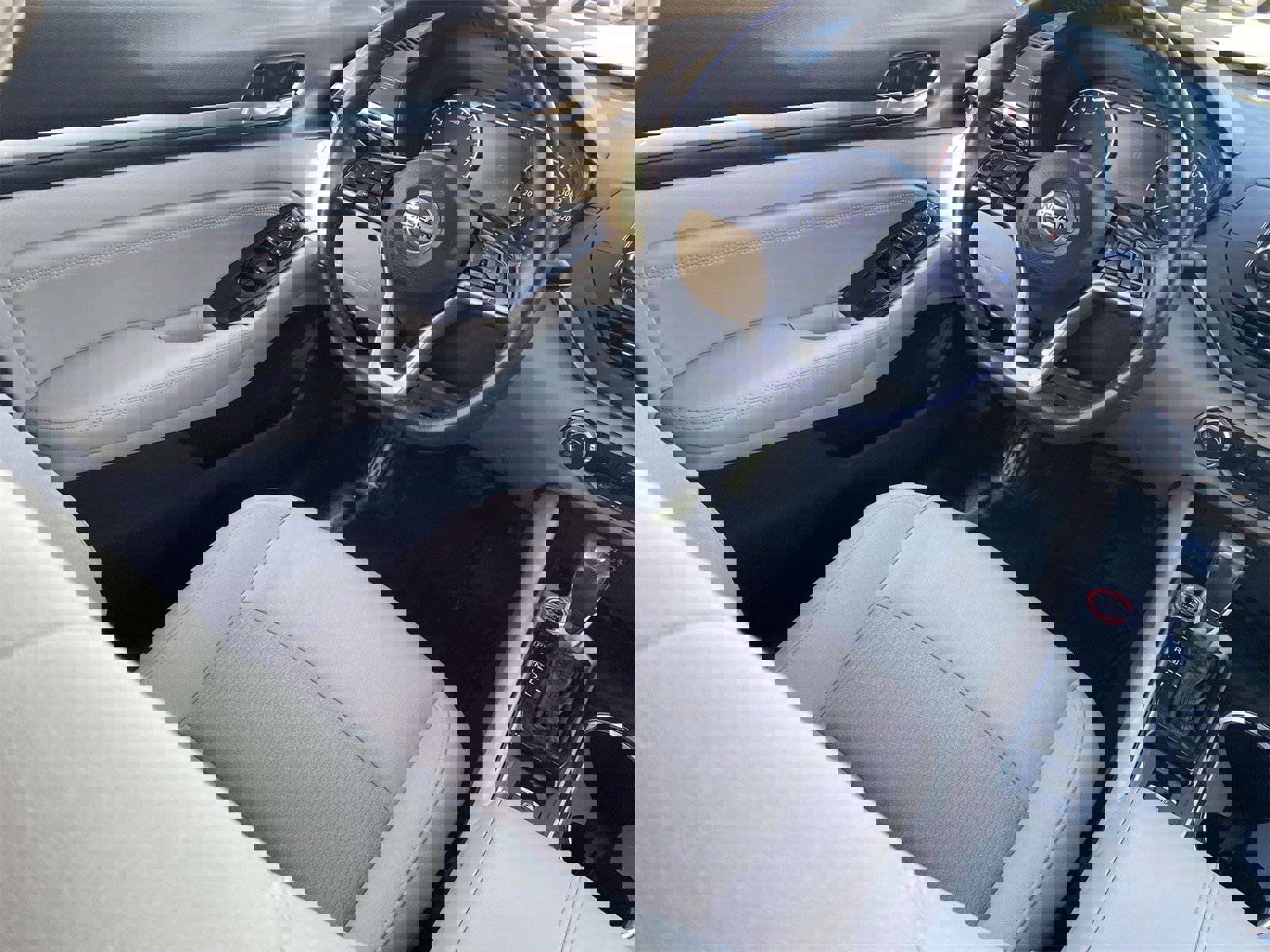 Certified 2022 Nissan Altima 2.5 SV w/ SV Premium Package image 15