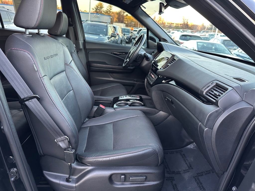 Used 2022 Honda Pilot Black Edition image 25