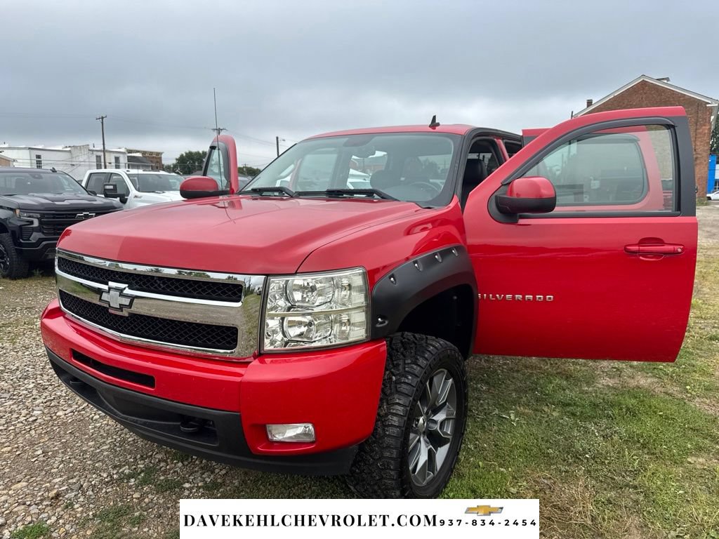 Used 2011 Chevrolet Silverado 1500 LTZ w/ Suspension Package, Off-Road AWD/4WD image 11