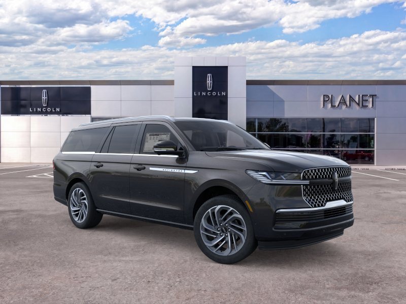 New 2026 Lincoln Navigator L Reserve AWD/4WD image 7