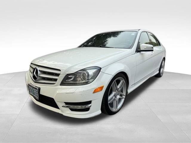 Used 2013 Mercedes-Benz C 300 4MATIC Sedan image 1