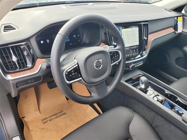 New 2026 Volvo V60 B5 Cross Country Plus w/ Protection Package Premier image 15