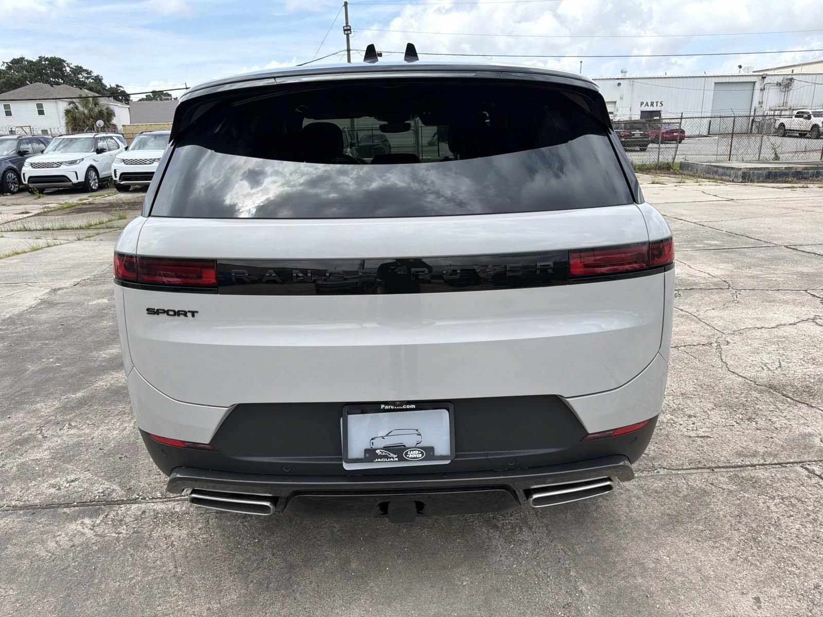 New 2026 Land Rover Range Rover Sport SE AWD/4WD image 7