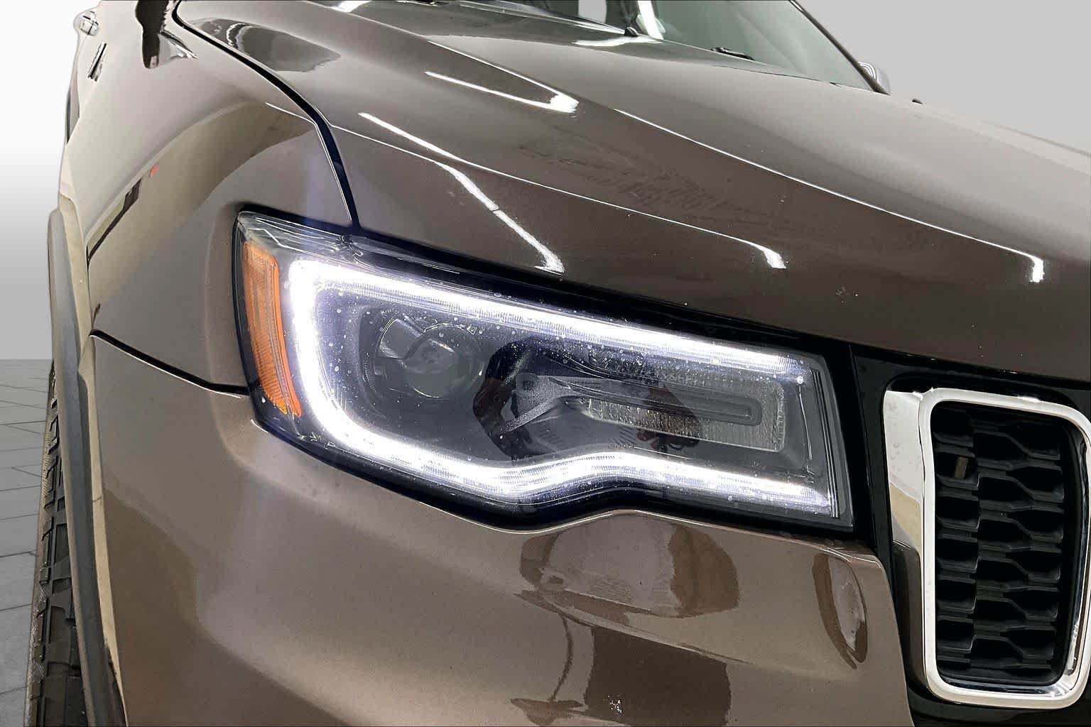 Used 2018 Jeep Grand Cherokee Limited w/ Luxury Group II AWD/4WD image 27