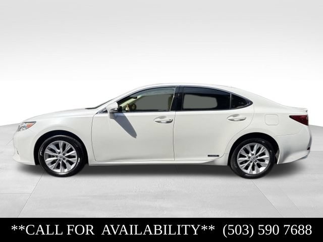 Used 2013 Lexus ES 300h w/ Luxury Pkg FWD image 2