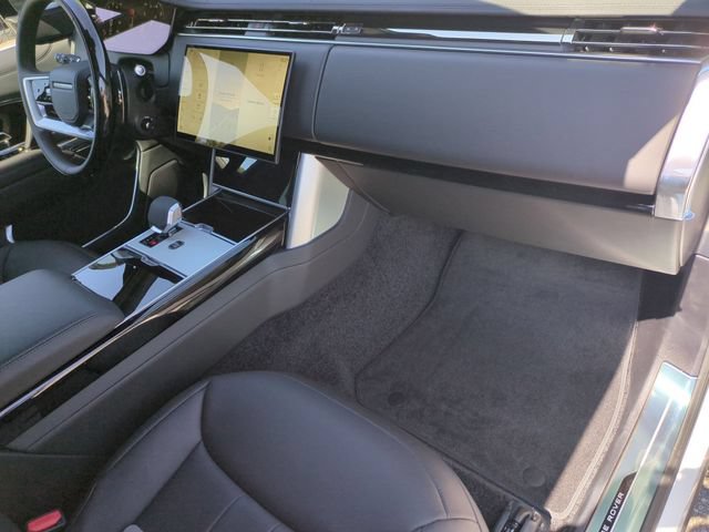 New 2026 Land Rover Range Rover Long Wheelbase SE AWD/4WD image 19