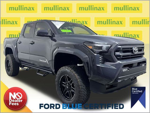 Used 2025 Toyota Tacoma SR5 AWD/4WD image 1