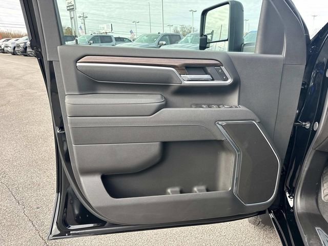 New 2026 Chevrolet Silverado 3500 LT image 21