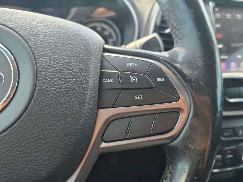 Used 2020 Jeep Cherokee Limited AWD/4WD image 15