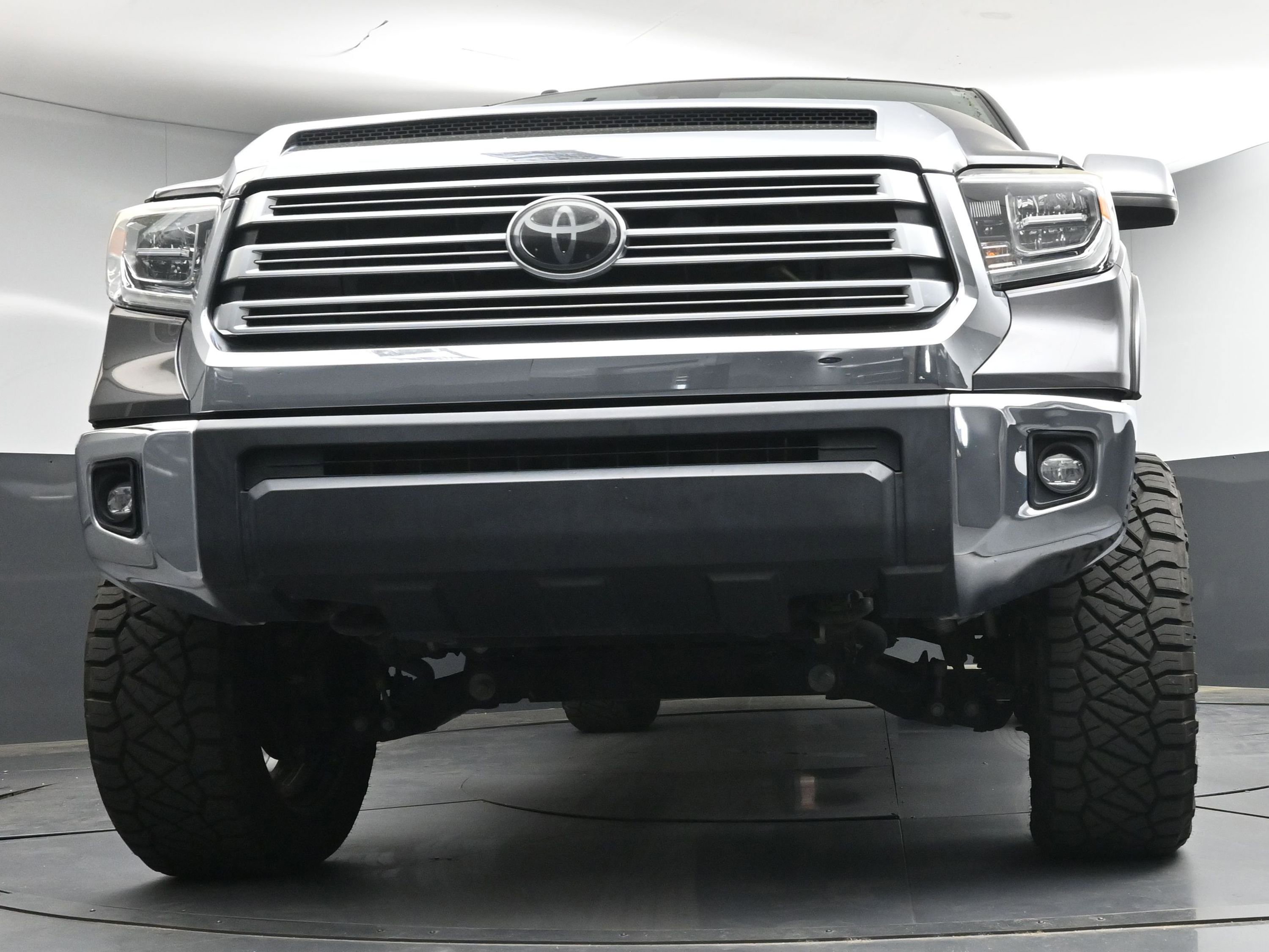 Used 2018 Toyota Tundra Limited AWD/4WD image 25