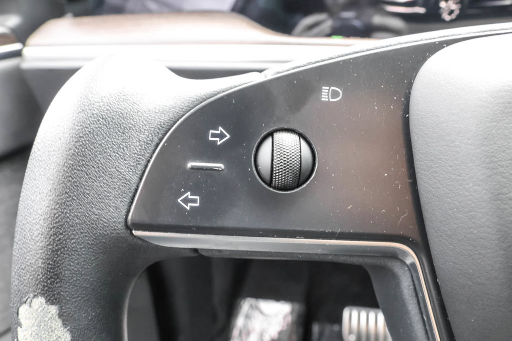Used 2023 Tesla Model X AWD/4WD image 18