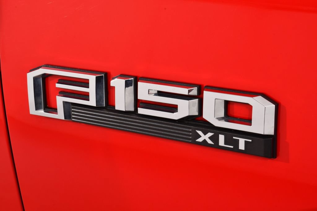 Used 2017 Ford F150 XLT w/ Equipment Group 302A Luxury AWD/4WD image 21
