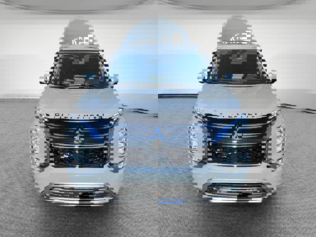 New 2026 Mitsubishi Outlander SEL image 2