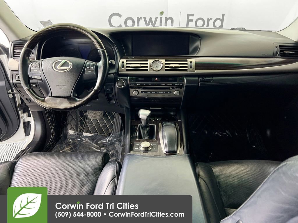 Used 2014 Lexus LS 460 AWD w/ Comfort Package image 7