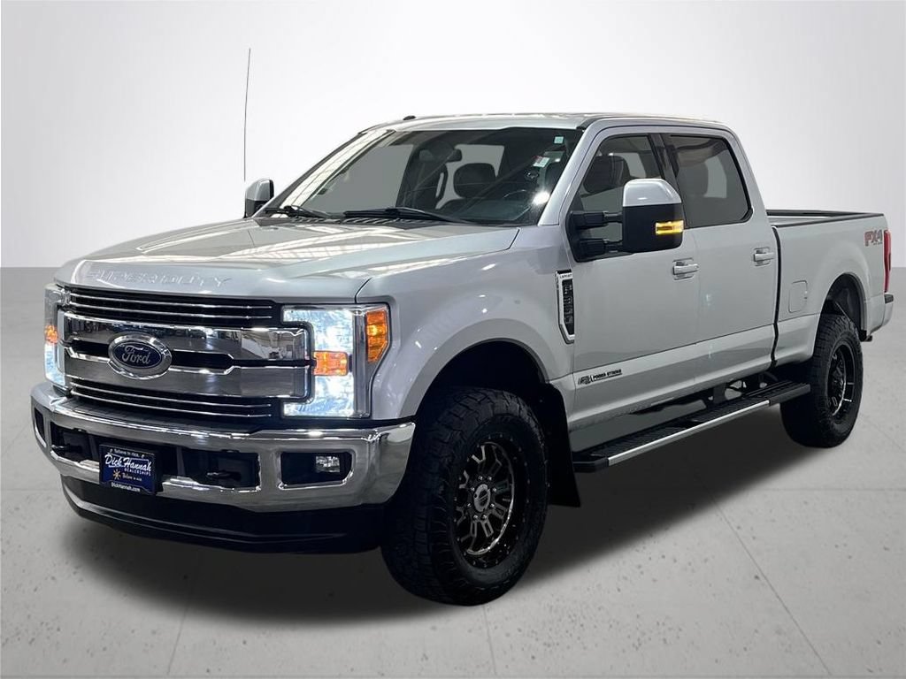 Used 2017 Ford F350 Lariat w/ Lariat Value Package AWD/4WD image 2
