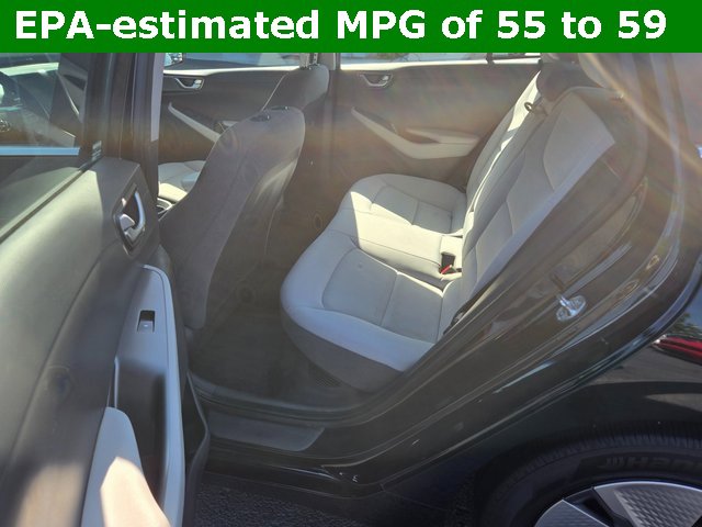 Used 2022 Hyundai Ioniq SE image 18