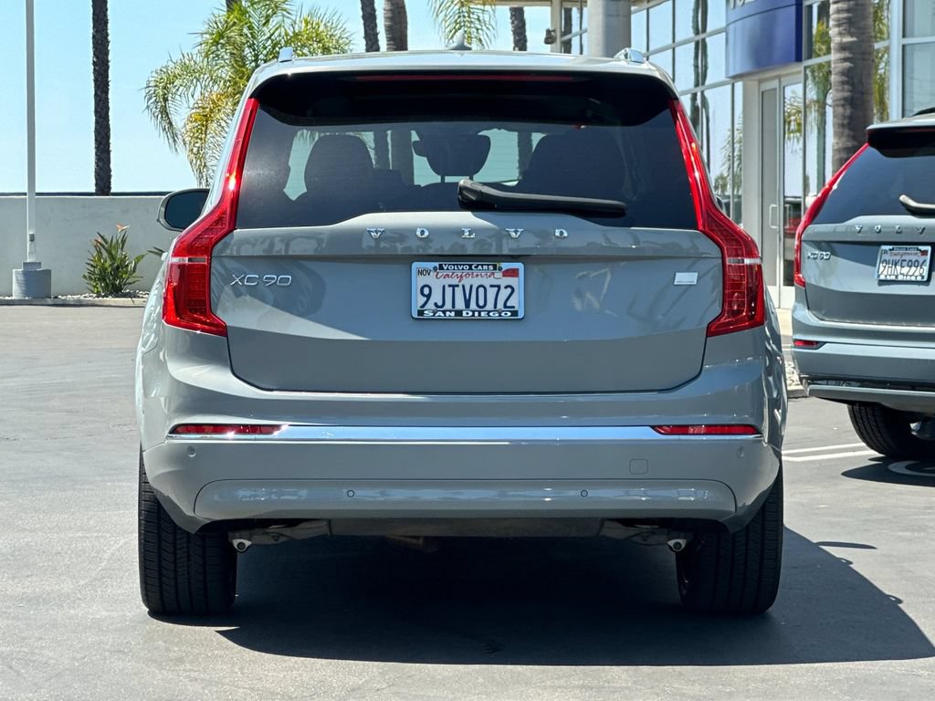 Certified 2024 Volvo XC90 T8 Plus AWD/4WD image 4