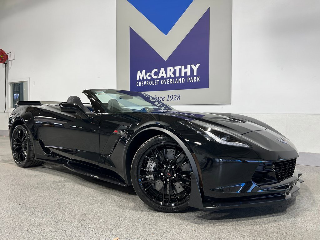 Used 2016 Chevrolet Corvette Z06 w/ 3LZ Preferred Equipment Group image 2