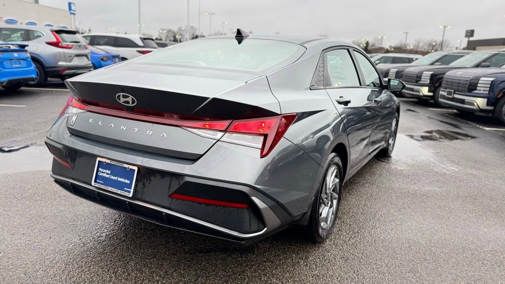 Certified 2024 Hyundai Elantra SEL image 4