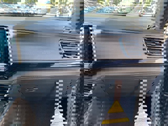 New 2026 Volkswagen Atlas Cross Sport SEL Premium R-Line image 58