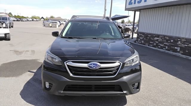 Used 2022 Subaru Outback Premium image 2