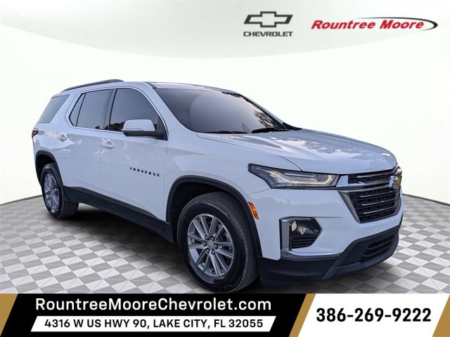 Used 2023 Chevrolet Traverse LT image 1