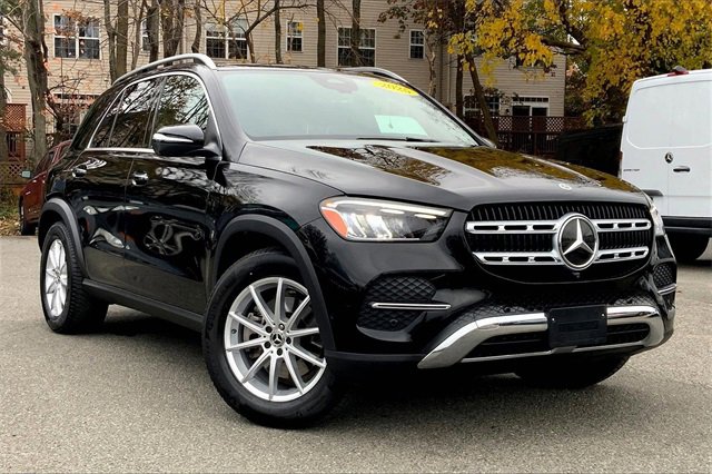 Used 2025 Mercedes-Benz GLE 350 4MATIC image 1