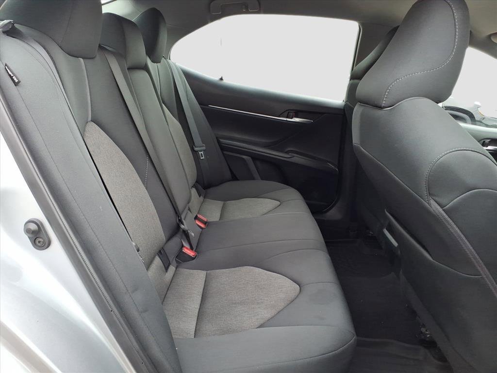 Used 2024 Toyota Camry LE image 9