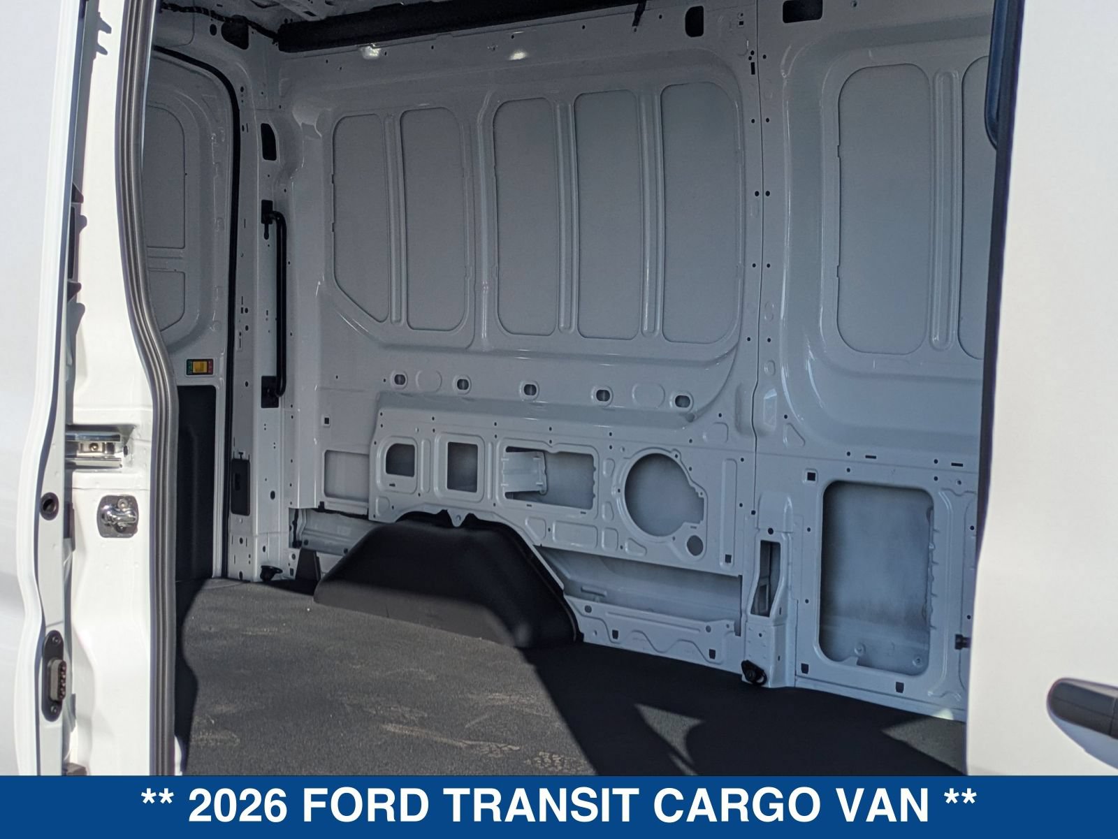 New 2026 Ford Transit 250 148 Medium Roof RWD image 18