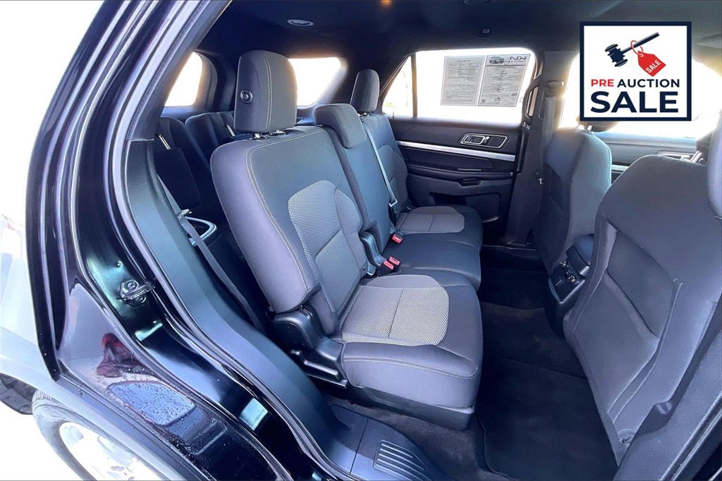 Used 2018 Ford Explorer XLT image 26