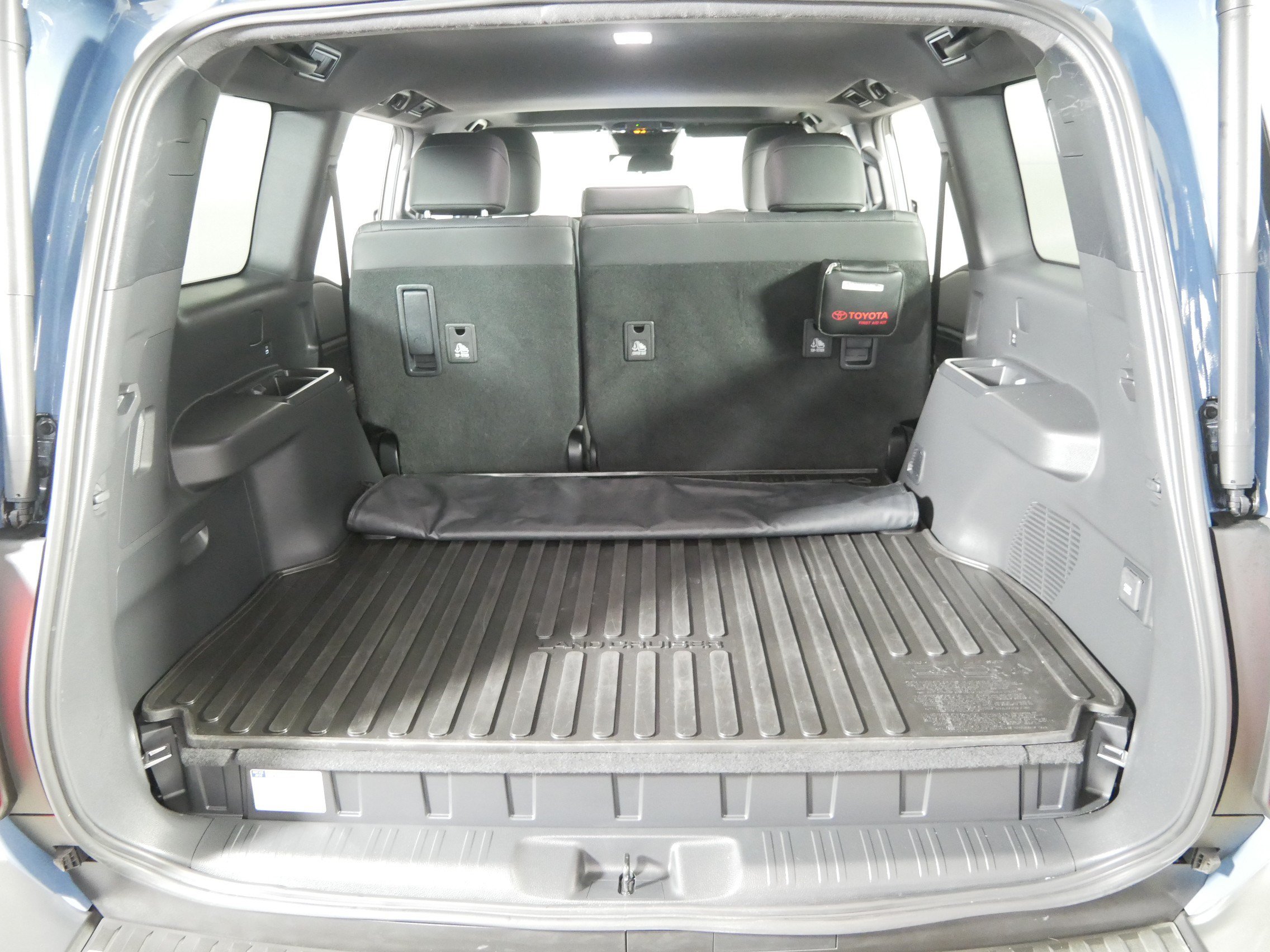 Used 2026 Toyota Land Cruiser w/ Premium Package AWD/4WD image 18