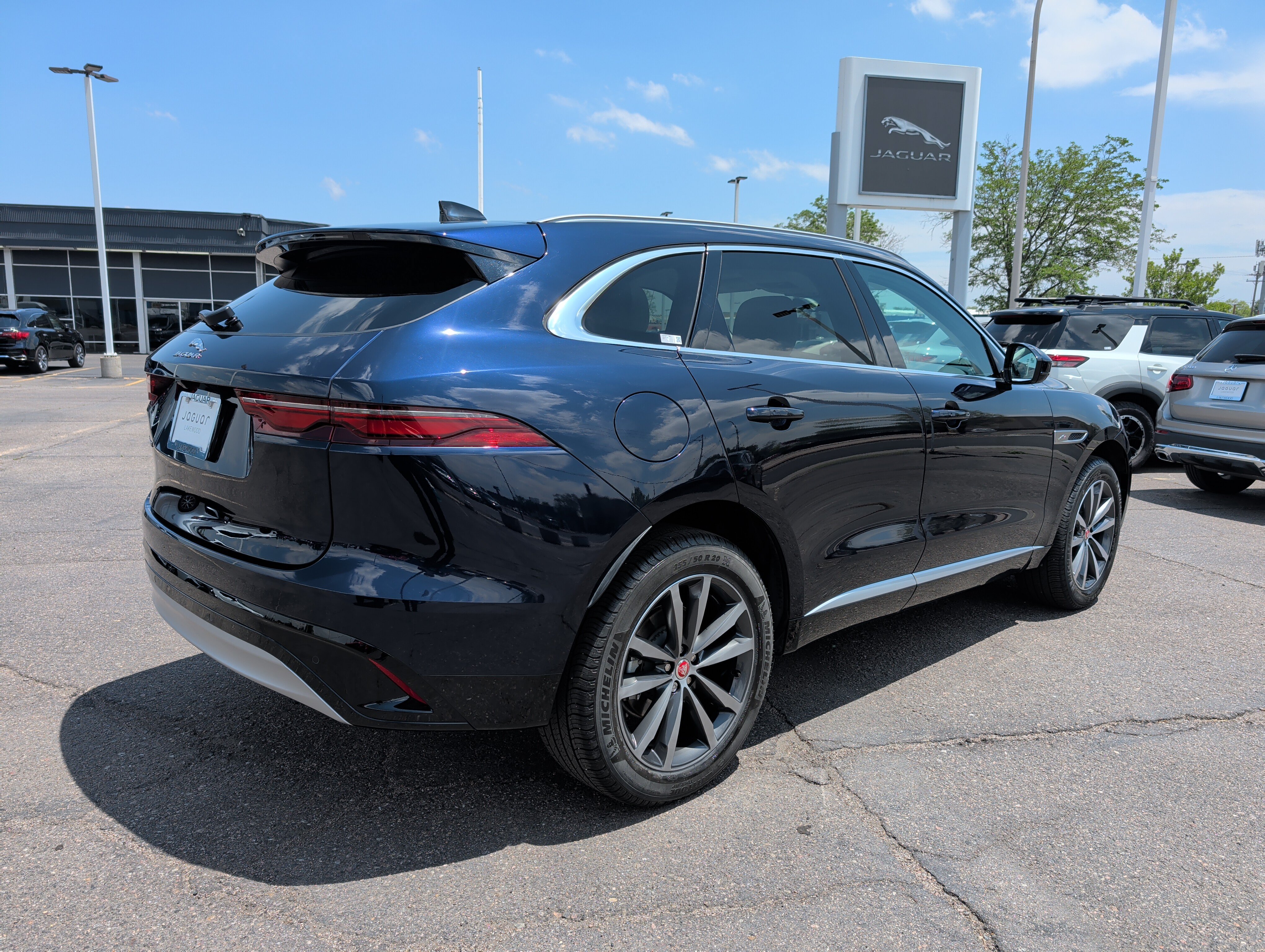 Certified 2022 Jaguar F-PACE S AWD/4WD image 7