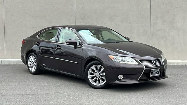 Used 2013 Lexus ES 300h image 1