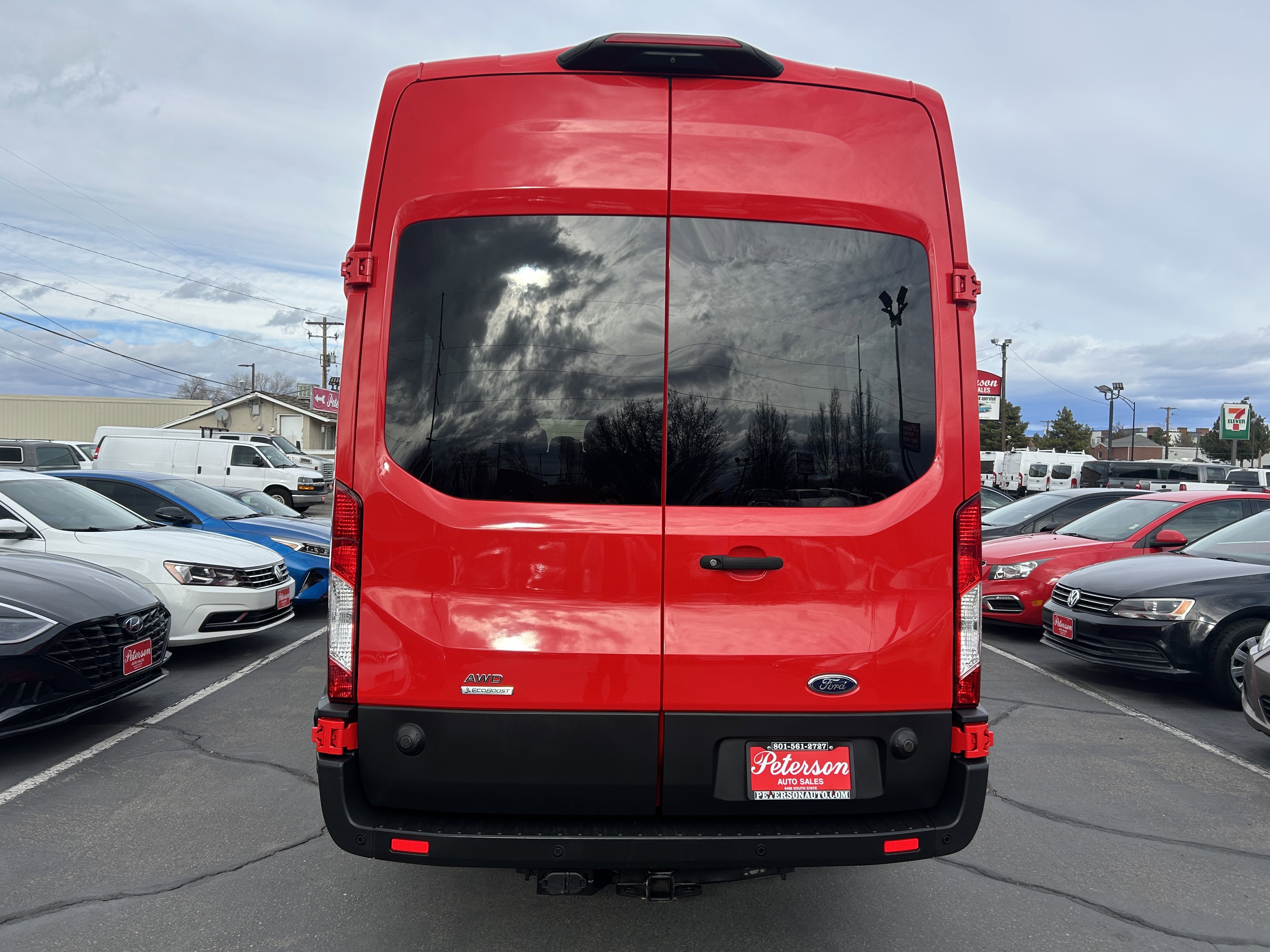 Used 2022 Ford Transit 350 XLT image 5