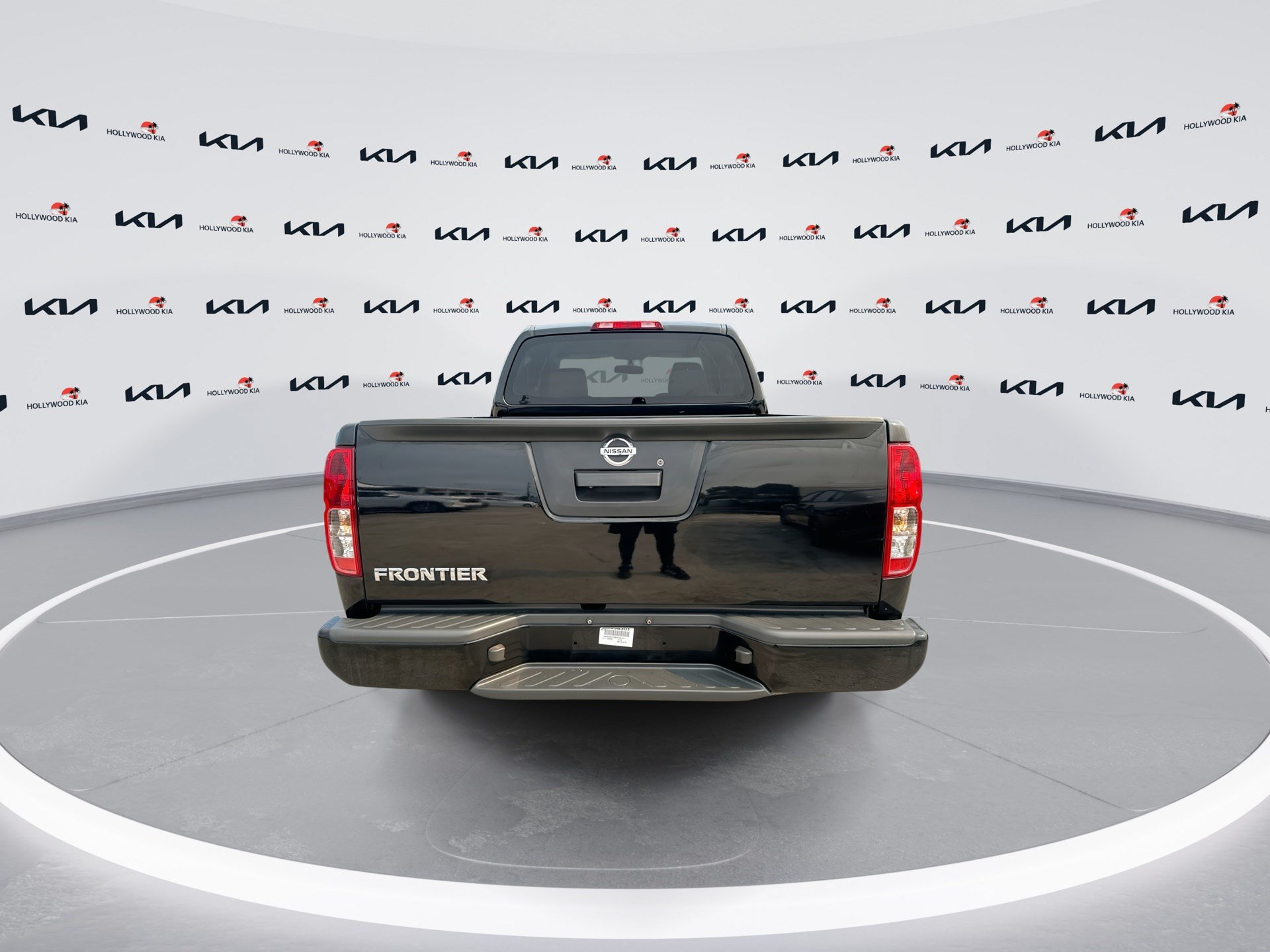 Used 2019 Nissan Frontier S RWD image 7