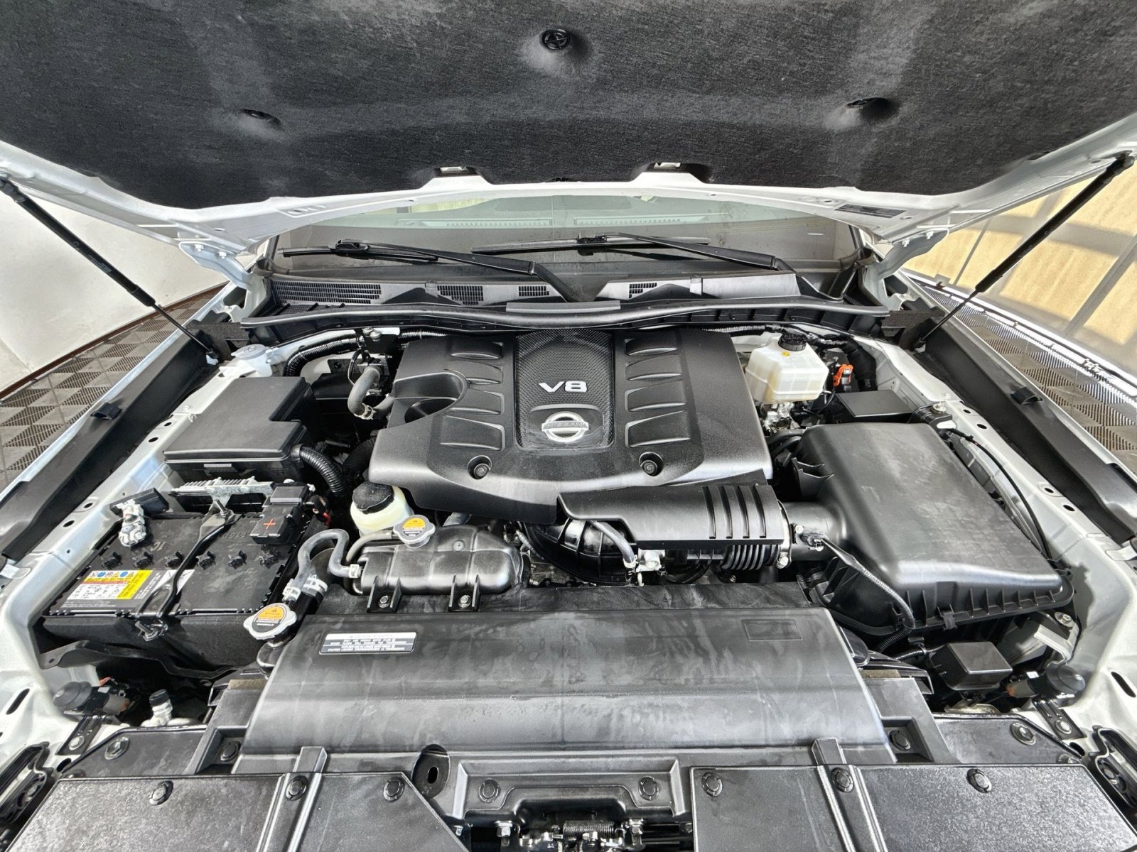 Used 2023 Nissan Armada Platinum w/ Captain's Chairs Package image 29