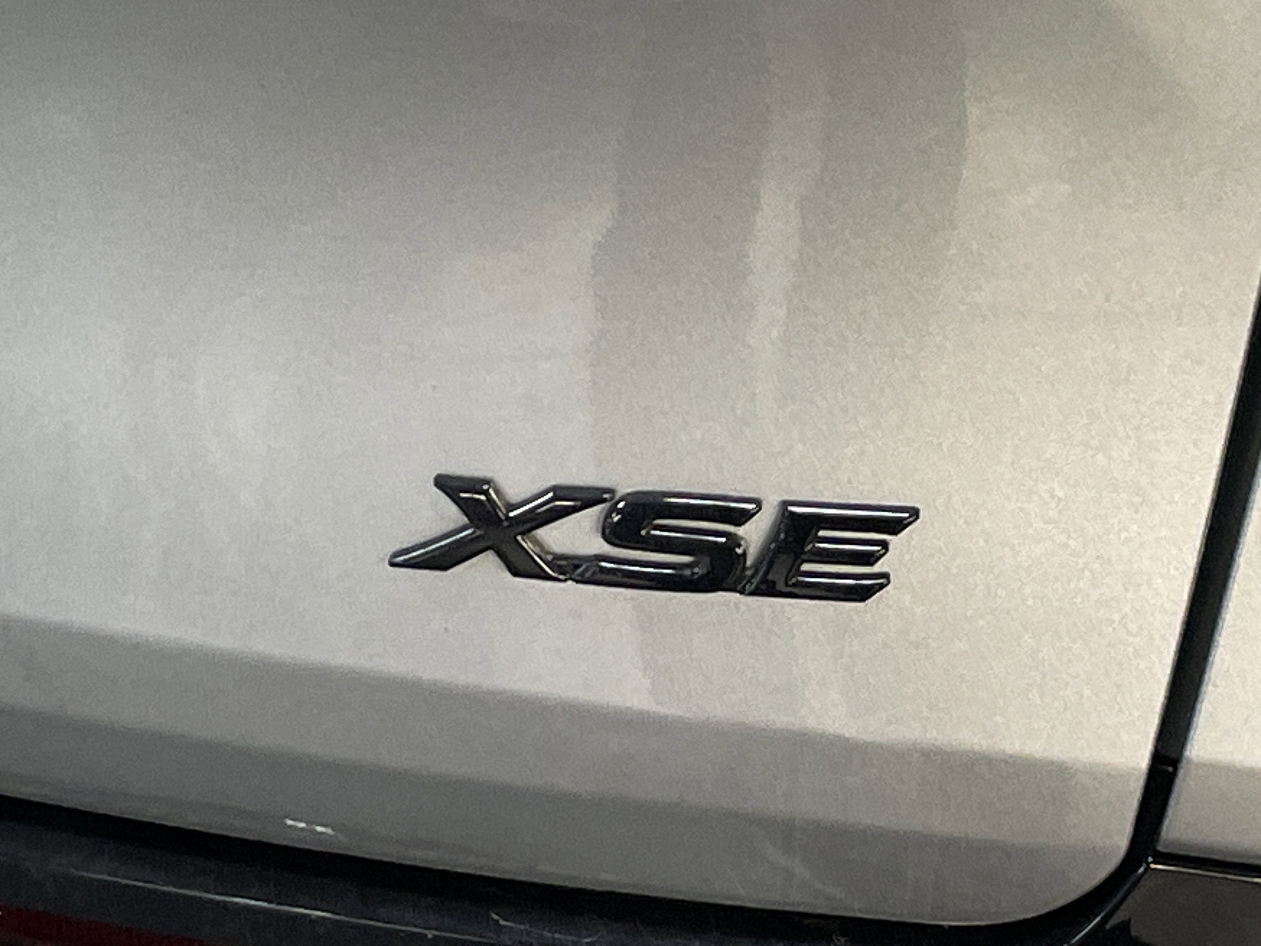 Used 2025 Toyota Sienna XSE w/ XSE Premium Package image 8