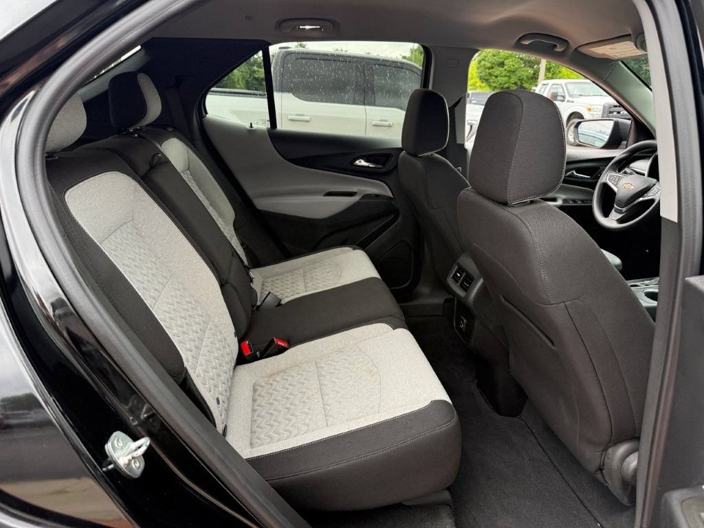 Used 2023 Chevrolet Equinox LS w/ LS Convenience Package FWD image 18