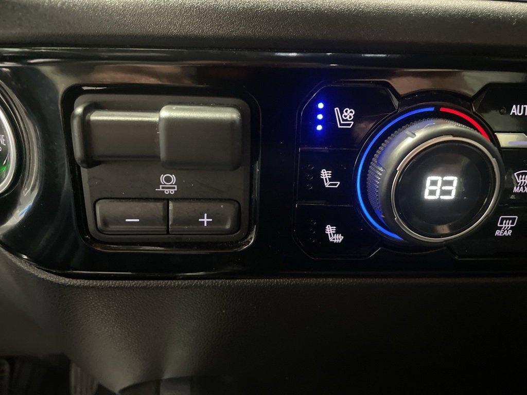 Used 2025 Chevrolet Silverado 2500 LTZ w/ LTZ Plus Package image 30