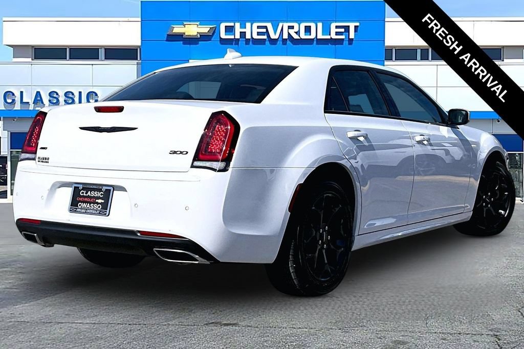 Used 2023 Chrysler 300 Touring L w/ Comfort Group AWD/4WD image 19