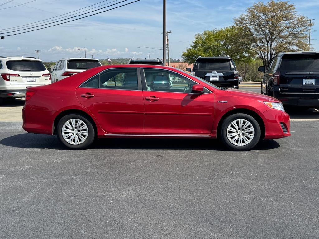 Used 2012 Toyota Camry LE image 2