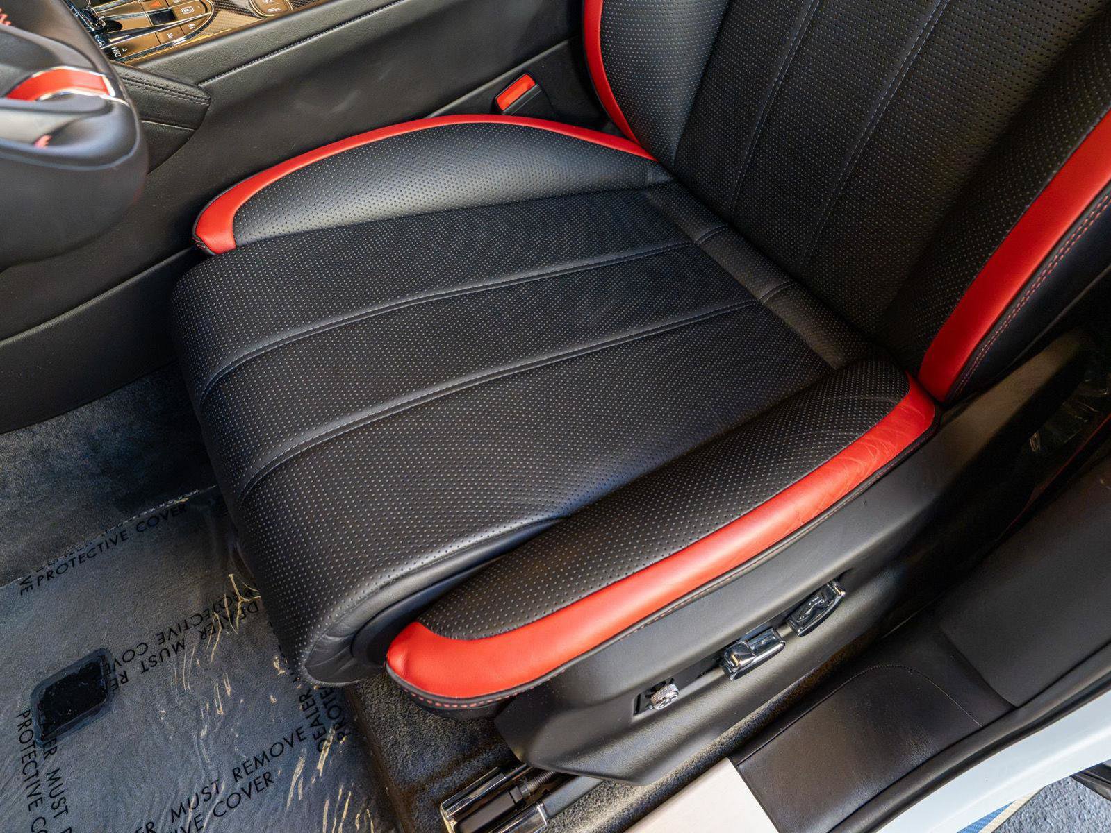 Used 2022 Bentley Bentayga Speed AWD/4WD image 14