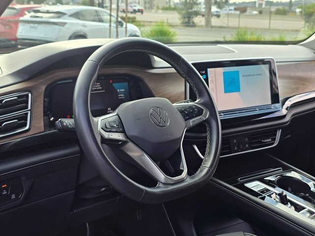 Used 2024 Volkswagen Atlas SE image 14