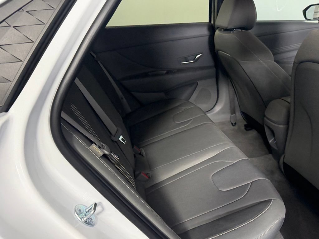 Used 2026 Hyundai Elantra Sport FWD image 28
