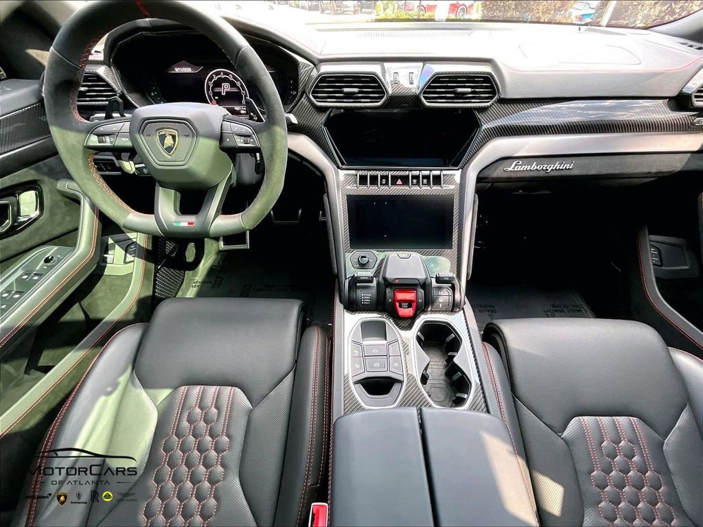 Used 2023 Lamborghini Urus Performante AWD/4WD image 13