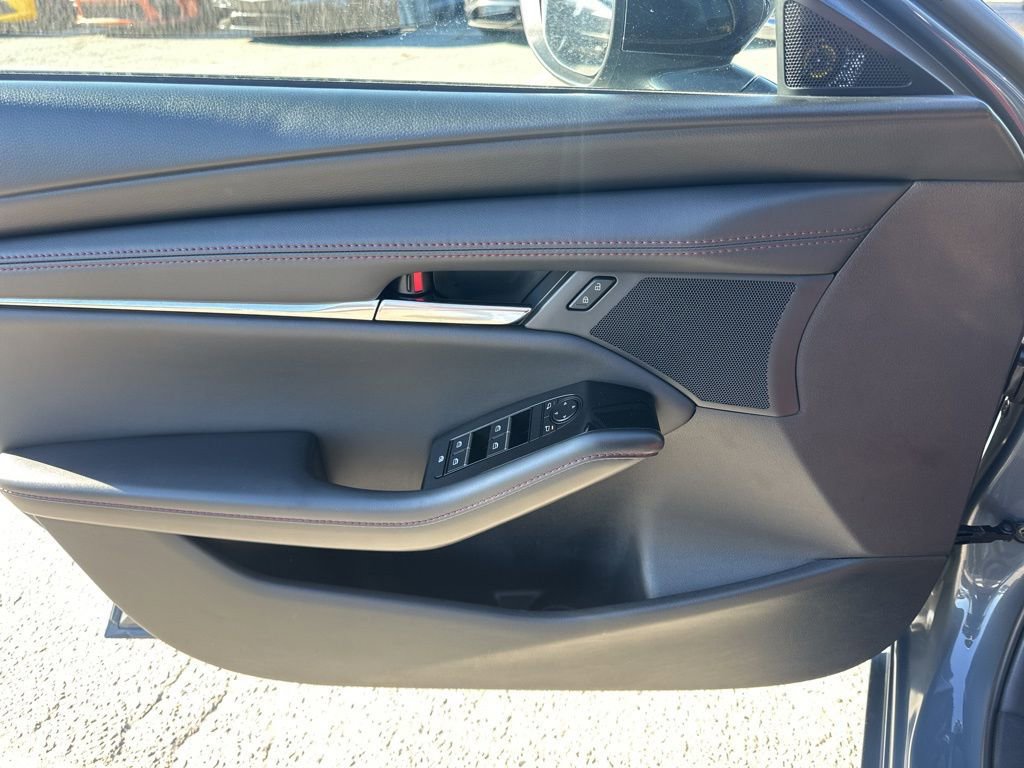Used 2025 MAZDA MAZDA3 s image 25
