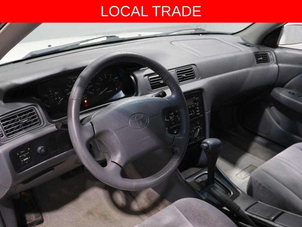 Used 2001 Toyota Camry LE FWD image 18