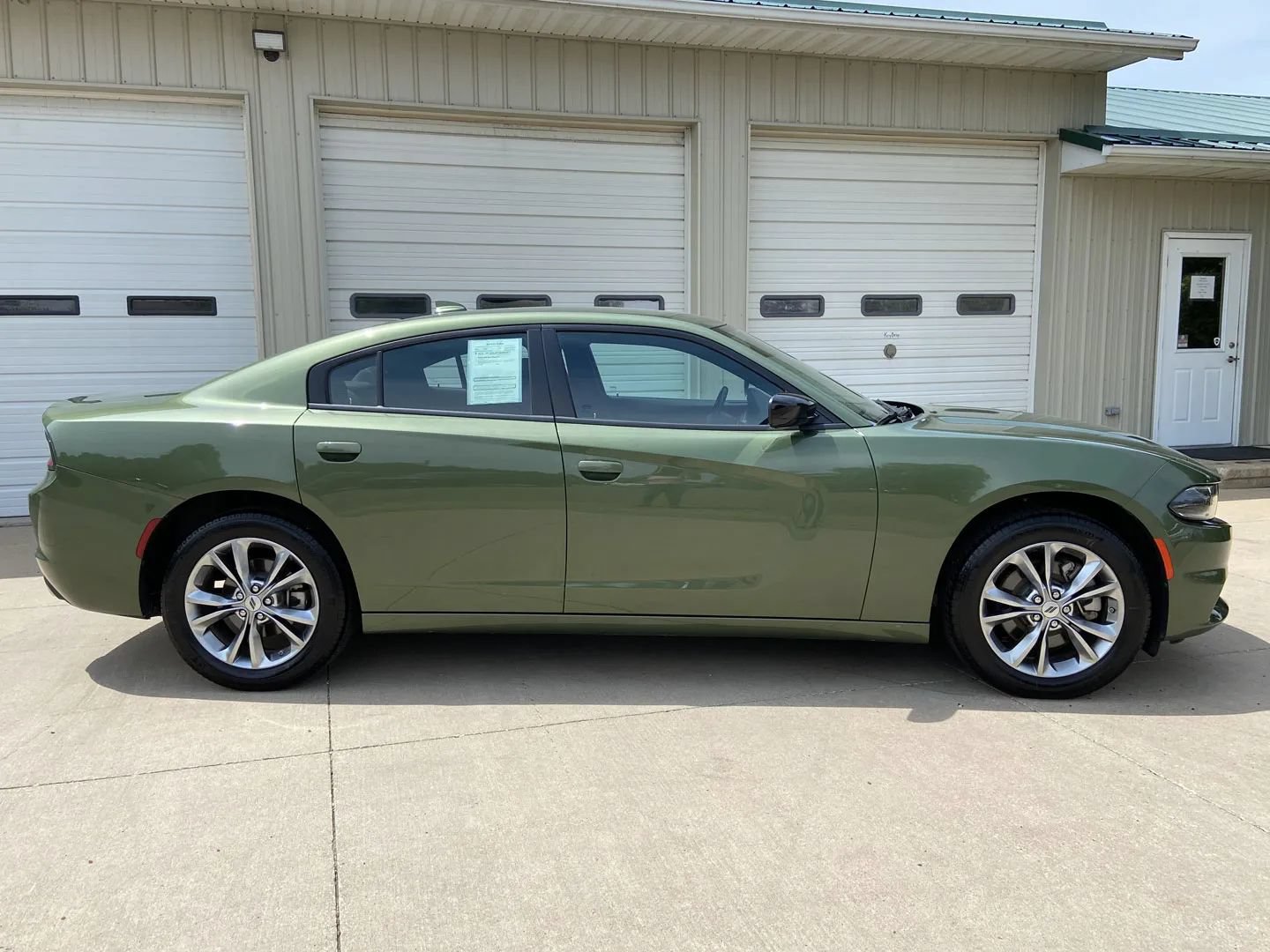 Used 2023 Dodge Charger SXT AWD/4WD image 7