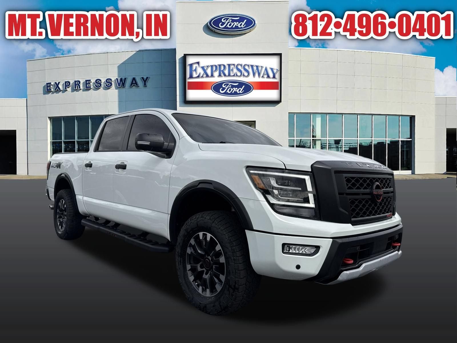 Used 2023 Nissan Titan PRO-4X w/ Pro-4x Convenience Package AWD/4WD image 11